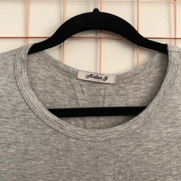 Aiden Y | Colorblock Tee - Picture 2 of 4